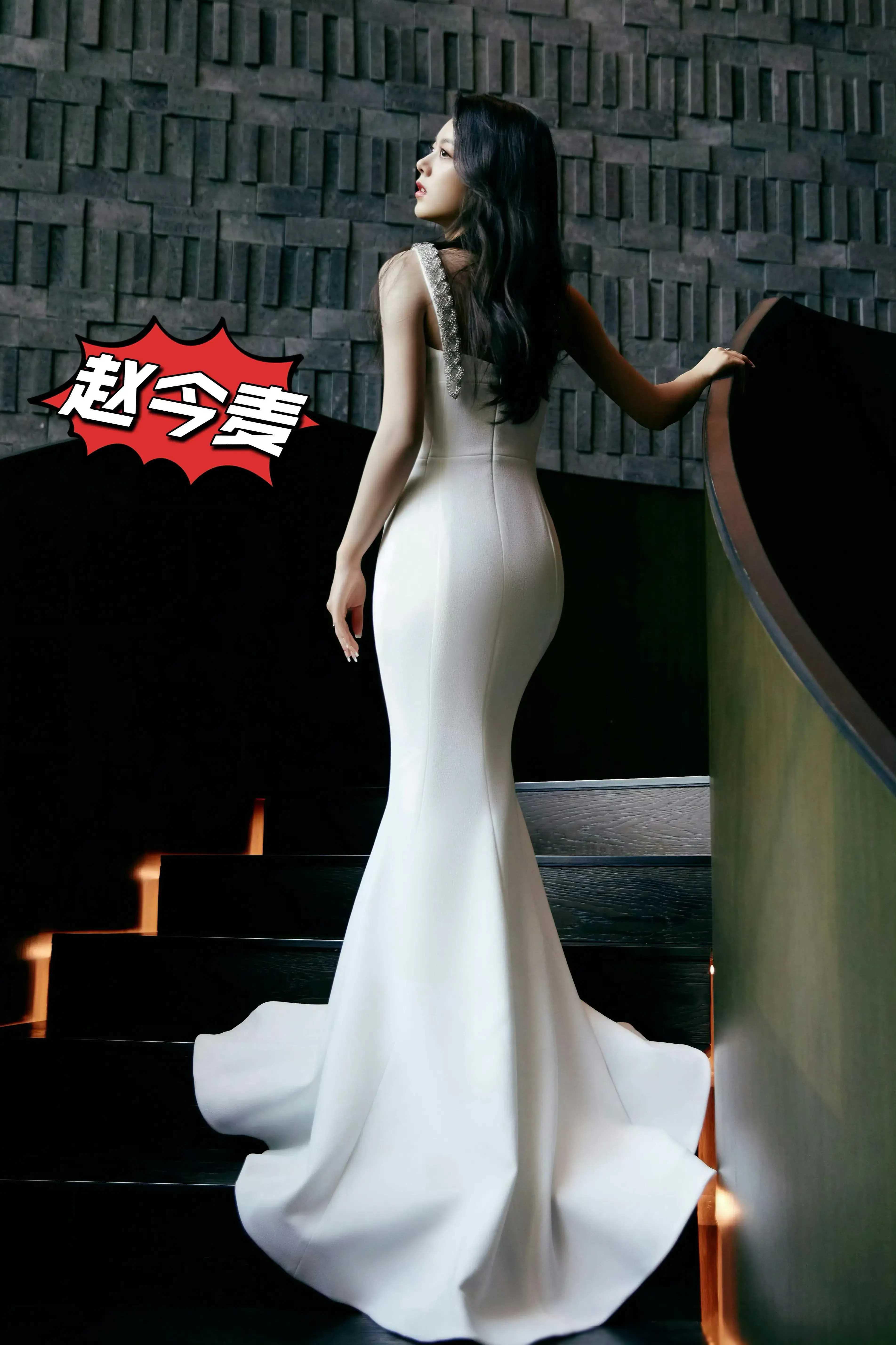 极致诱惑明星腰臀比大比拼网友热议难以抉择