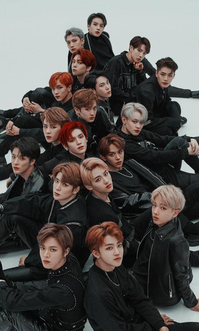 不过今年公司开始力捧nct,很快公司的主力就变成了nct,如今exo的粉丝