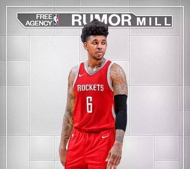 原创过分了啊才打四场球就被裁掉了底薪回勇士报复世界吧