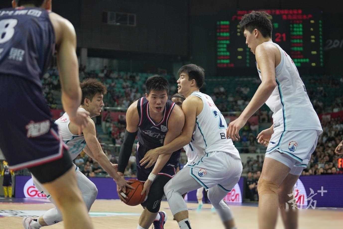 原创广州龙狮平历史最佳战绩晋级八强郭士强回应球痴绰号