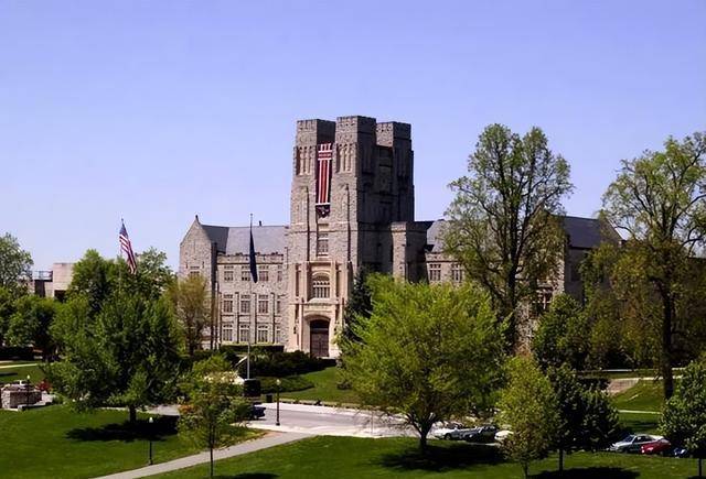 美国弗吉尼亚理工大学是杨欣梦寐以求的大学,在一个陌生地方的时候