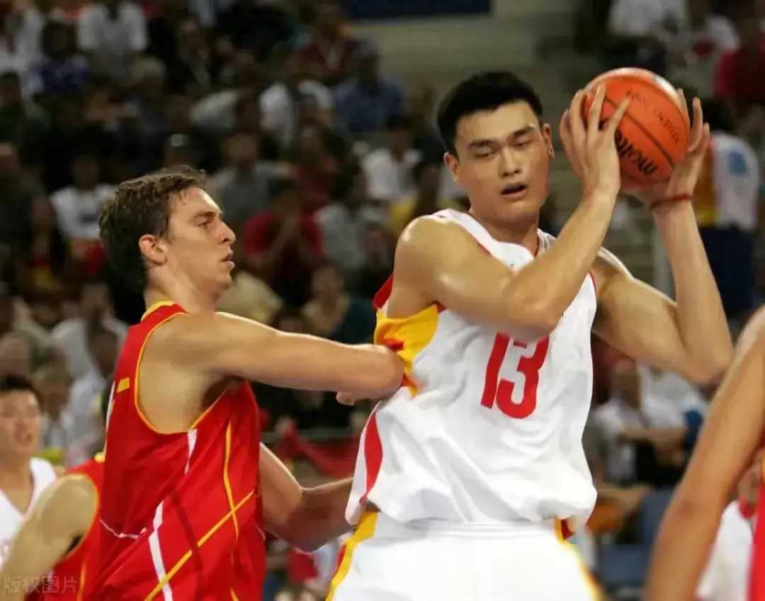 中国男篮阵容揭秘王仕鹏张庆鹏落选巴特尔杜锋填补空缺