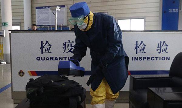 19年大连机场辐射仪突然报警,海关拦下女学生问询,发现脸色惨白_检查