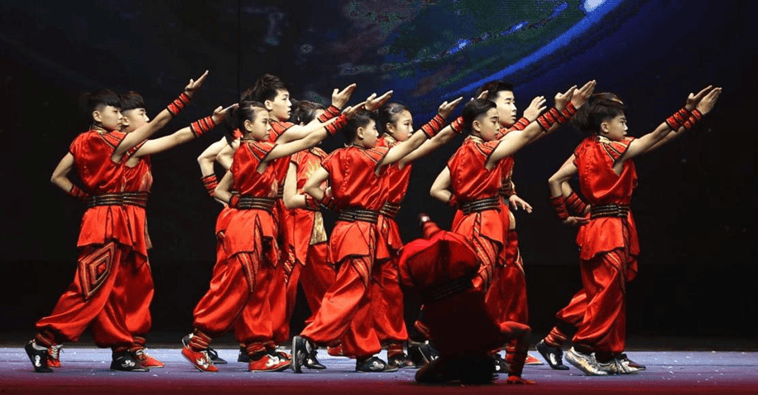 燃动津城霍元甲五一焕新登场城市舞台上演津门传奇故事