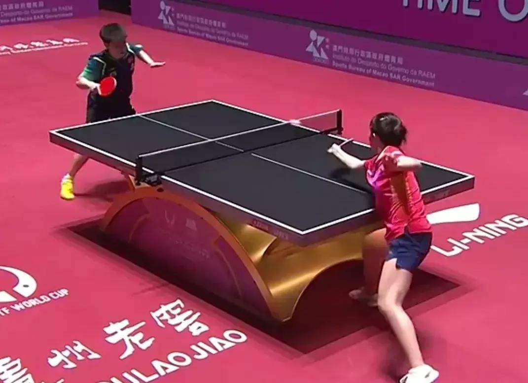 世界杯女单1/8决赛:孙颖莎4-1陈辛同晋级八强_陈幸_陈欣桐_比赛