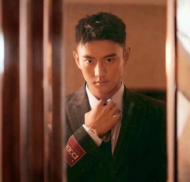 原创宁泽涛退役新篇章喜迎高尔夫挑战父母祝福孙杨支持