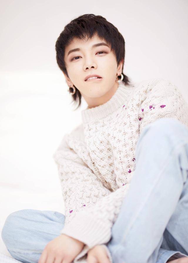 华语乐坛顶流男明星,连续3周荣获top1,这影响力不输肖战王一博_华晨宇