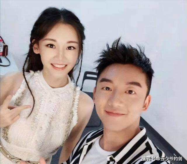 冯小刚:她太能"装"了,永远都红不了,更别提拿奖了_苗苗_性格_电影