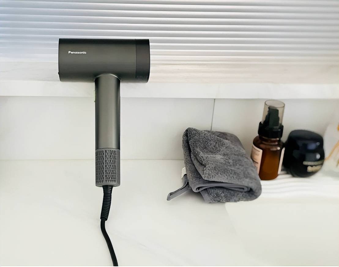 电吹风什么牌子好不伤头发?五款高端品牌争做天花板