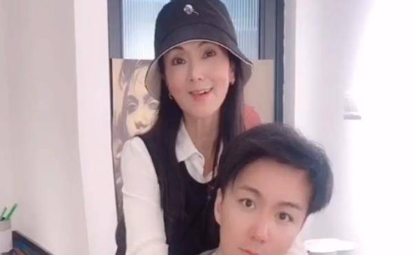 于是导演就邀请了孟智超出演这个角色,当时孟智超还有所犹豫,后来才