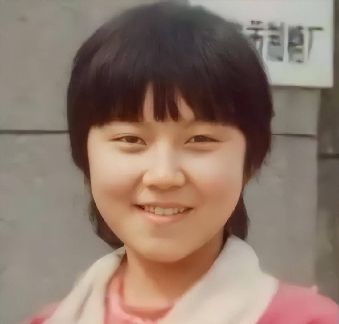 原创不太爱抬眼皮的闫妮为什么会被那么多人喜欢