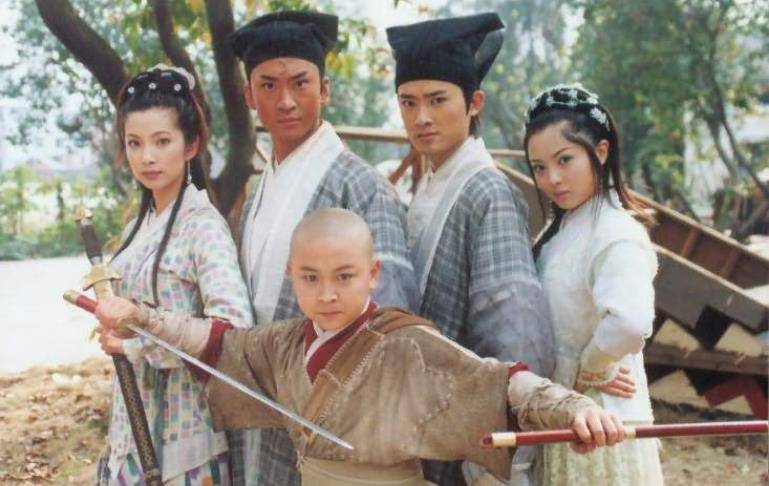 原创童年女神叶彤曾是释小龙最佳女搭档嫁给男子如今大变样