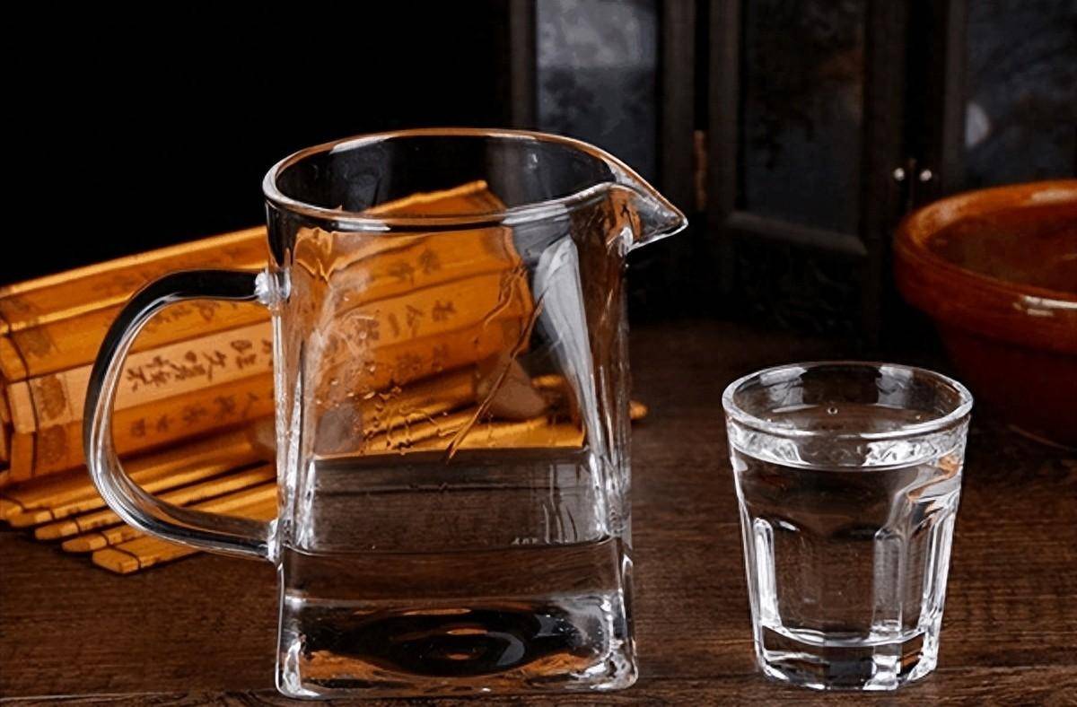 酱香白酒醒酒隐藏的高级感揭秘