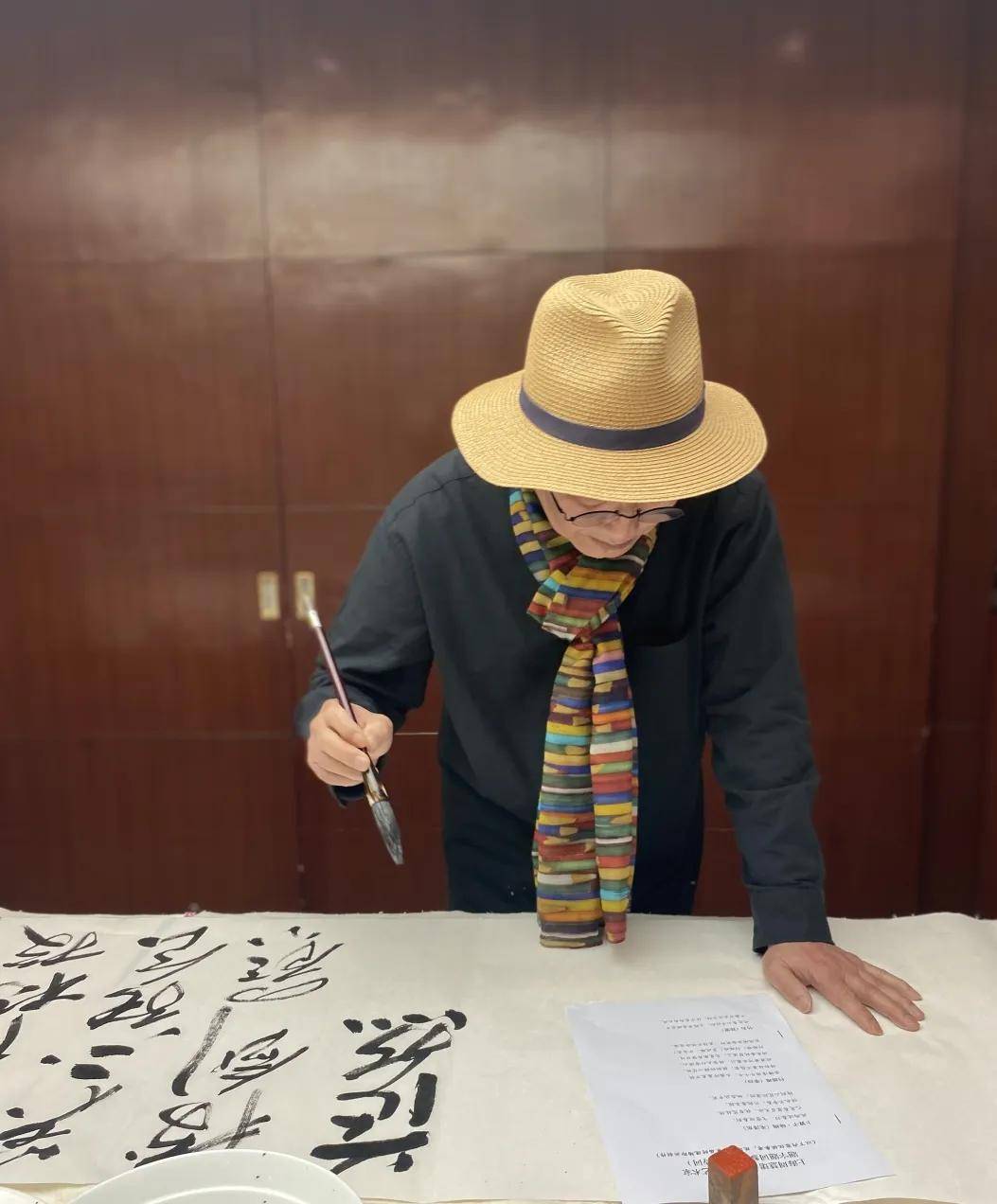 上海书法家代表团慰问援藏干部暨西藏采风活动简报-都市魅力网