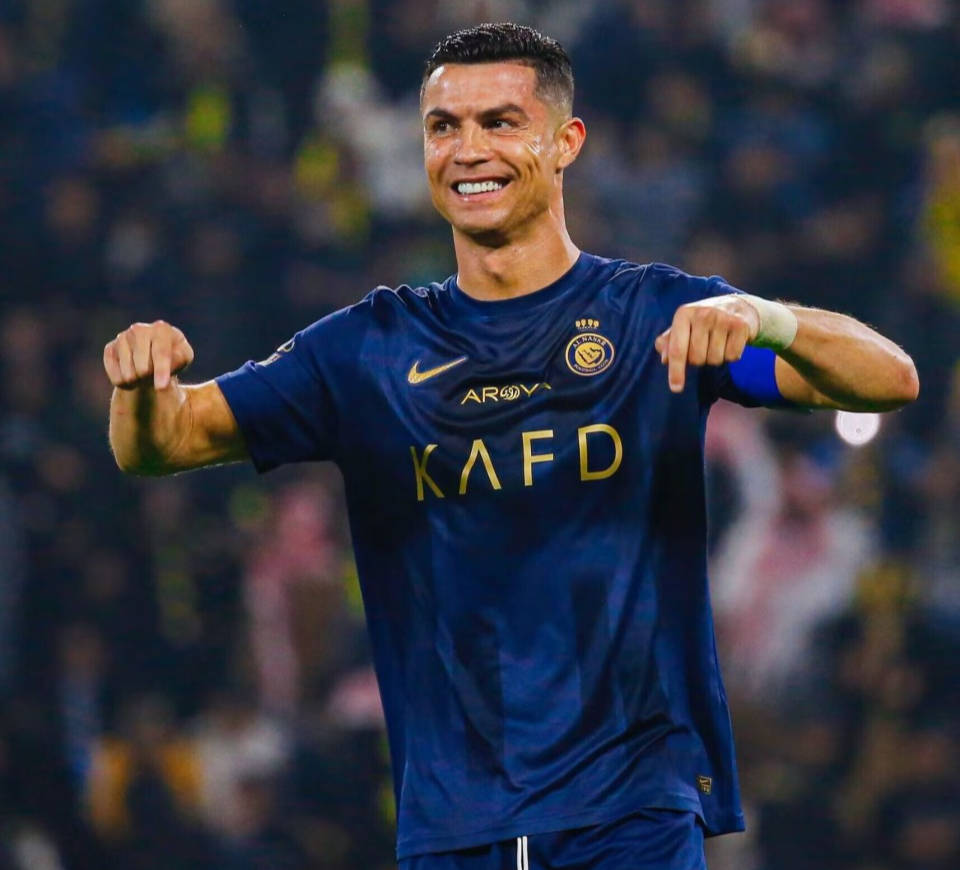 梅西踢疯了,顶级状态冲4连冠,c罗则是坏消息不断_比赛_大赛_阿根廷