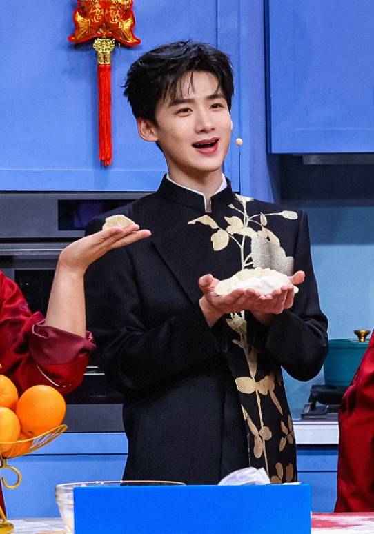 春山学后续来了!白敬亭时隔两月怒告数十人,专挑软柿子捏又被嘲