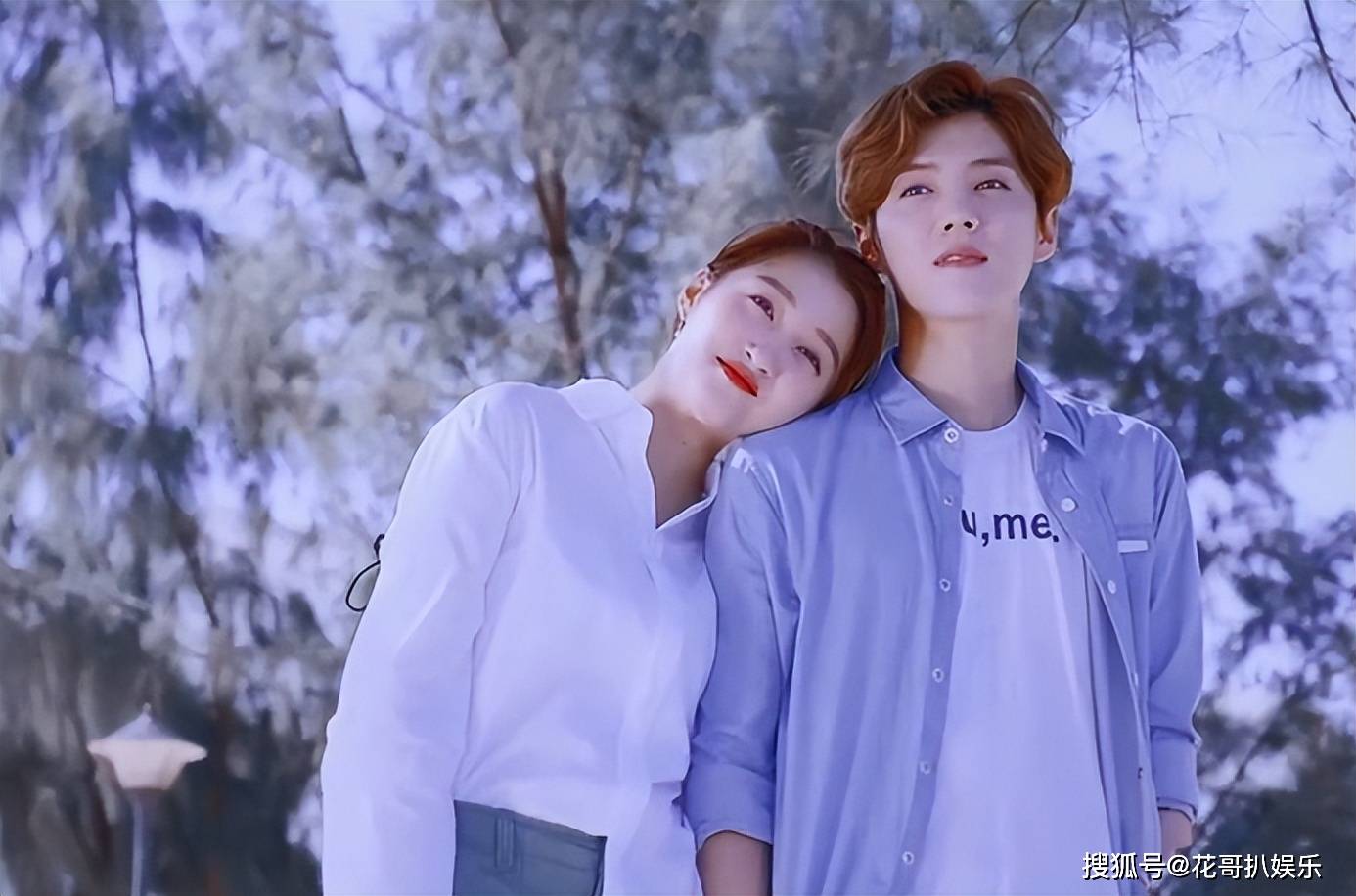 鹿晗过生日关晓彤送祝福,交往多年感情依旧,唯粉怒斥对方蹭热度_cp