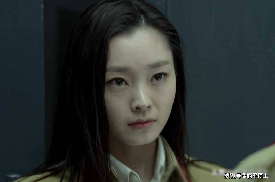 宋轶vs佘诗曼,谁的腰更胜一筹?岁的较量