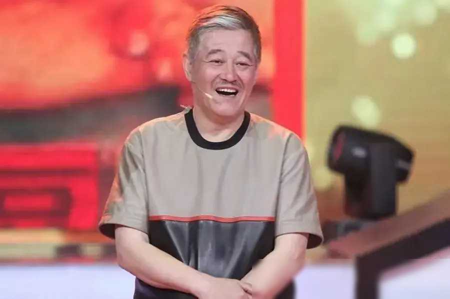 突发!赵本山长子赵铁蛋病逝,亿万家产遗产风波引热议