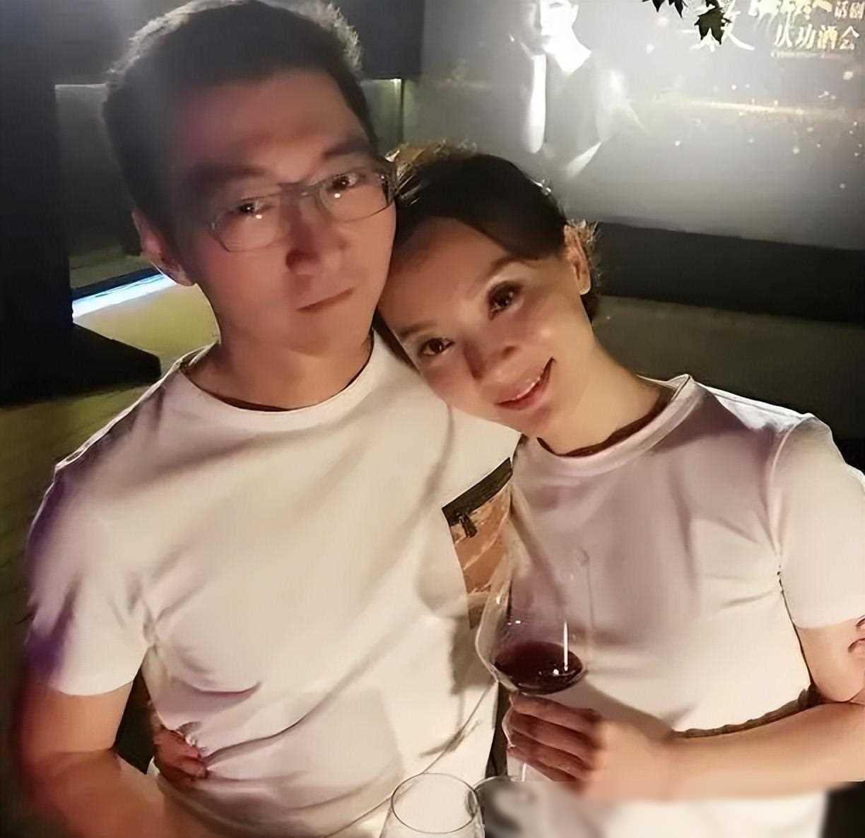 陈数老公又传出轨,深夜与神秘女子约会送其回家