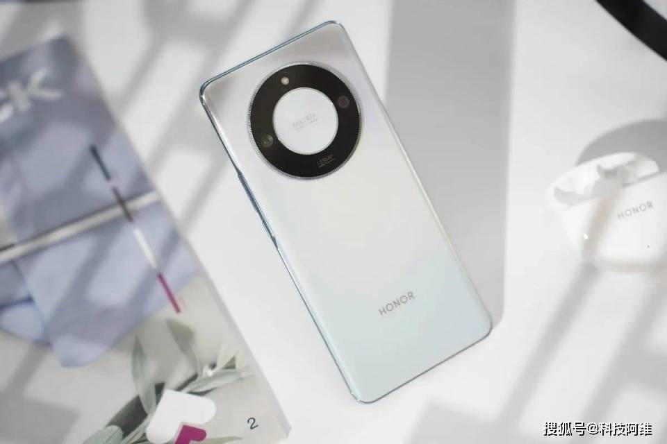 青春版"售价再创新低,16gb 512gb 5800mah,仅1168元起_华为_系列_荣耀