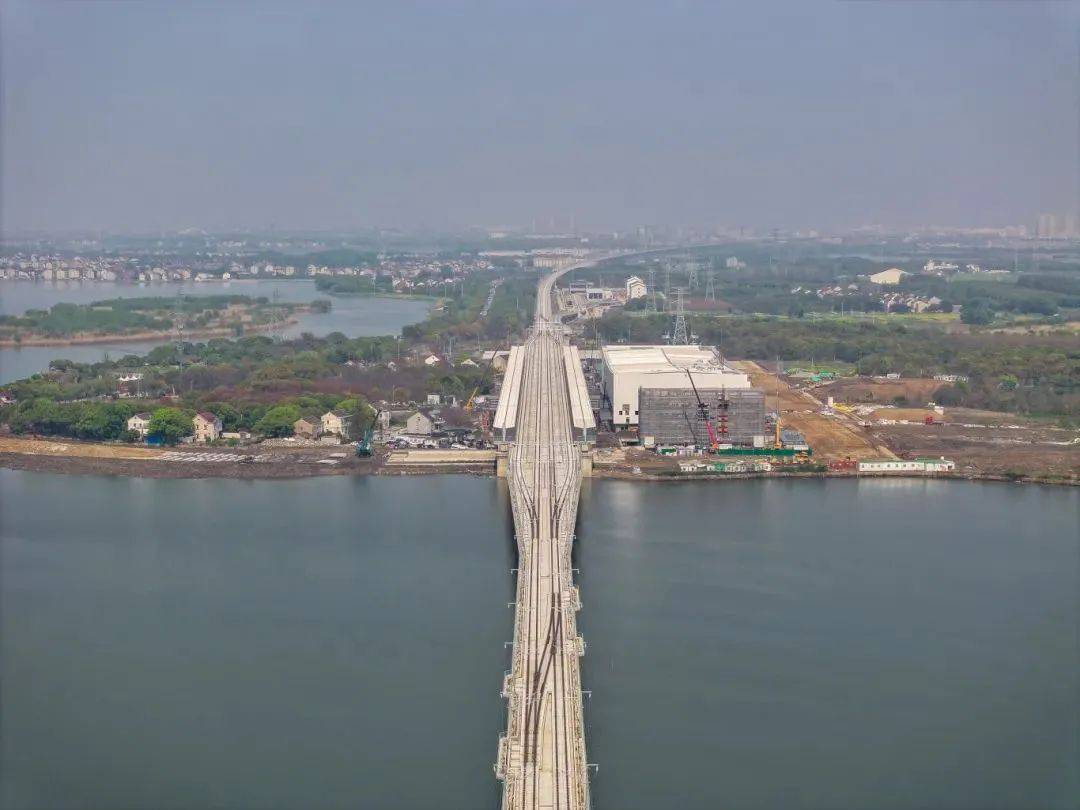 沪苏湖铁路将于7月1日进入联调联试,今年年底开通运营