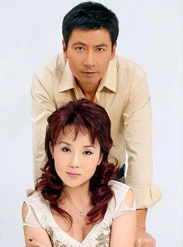 歌唱家胡月:撮合公婆复婚,接连送走父亲和公公