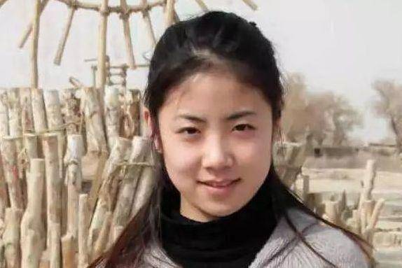 却拒绝陪酒而遭封杀,如今下乡当老师_曹佳睿_工作_其他