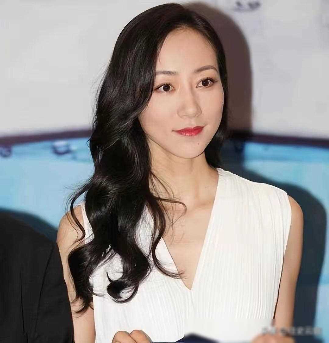 代表作是"我爷爷",演技混子还教人演戏,傲慢的来源之谜_韩雪_观众