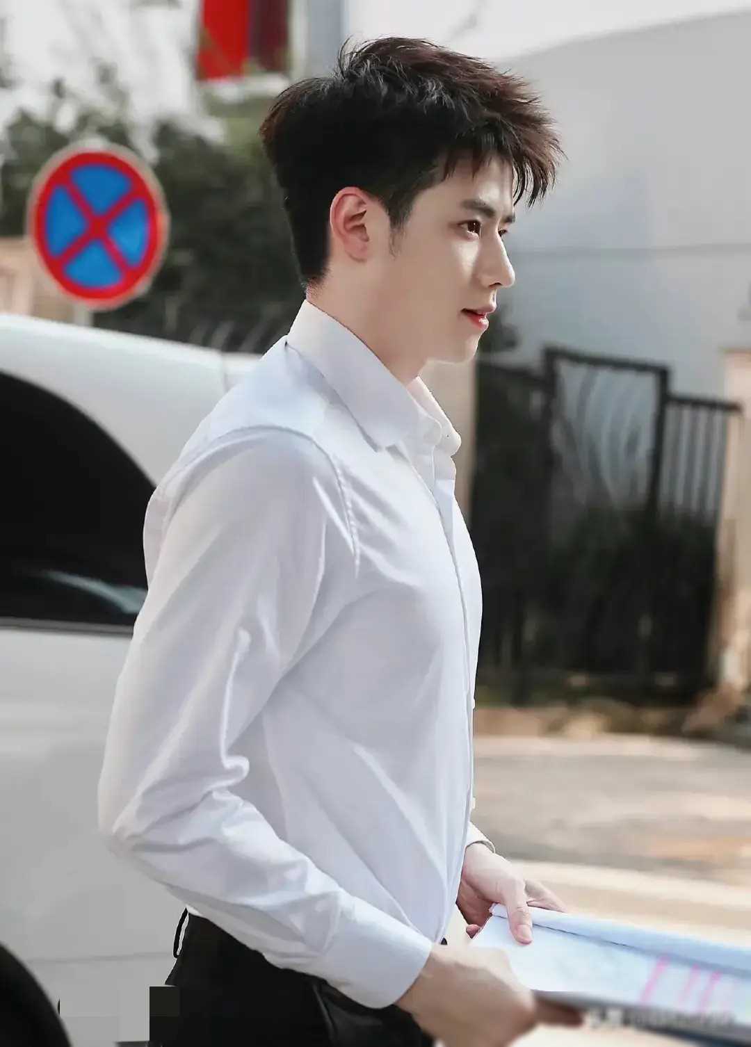 白衬衫男神榜单:肖战第二,李现第九,陈星旭第五