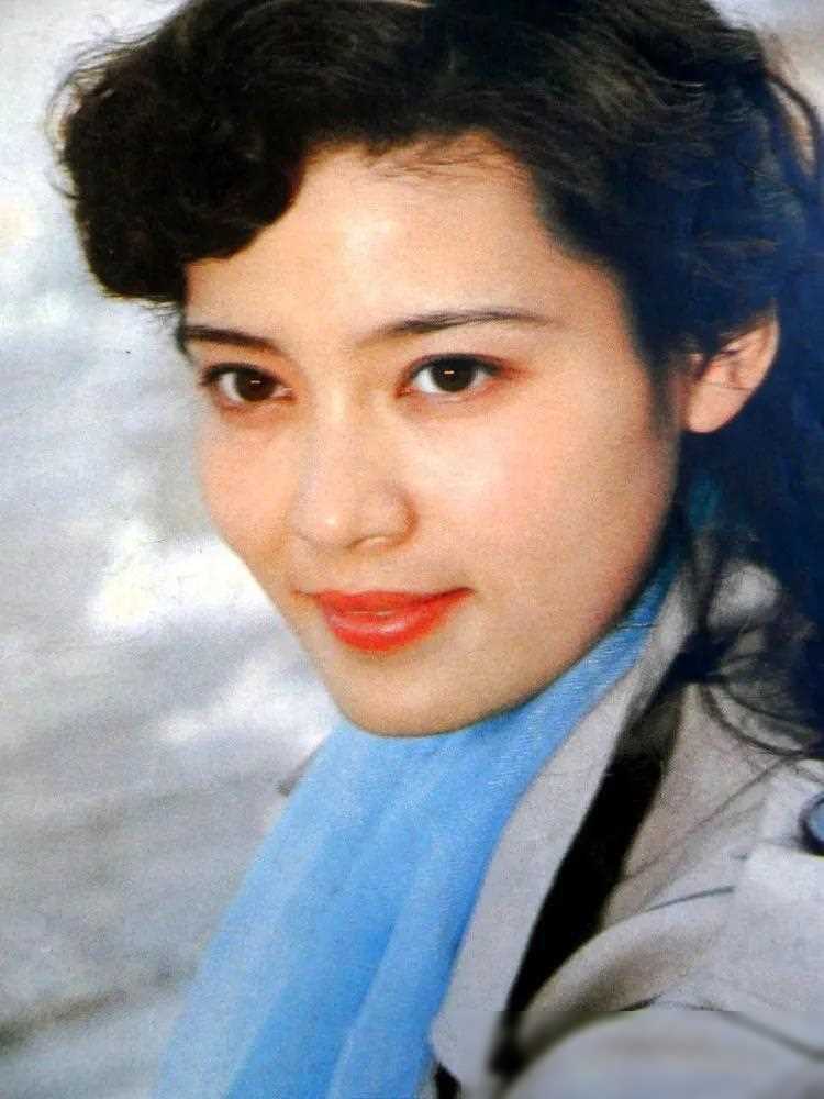 位"妈妈专业户的天生贵气脸":养尊处优,穷人角色难以出演