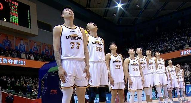 辽宁男篮球星郭艾伦善举受关注网友点赞支持
