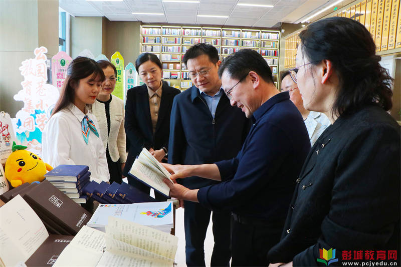 云龙区区委常委,宣传部部长刘华东,云龙区人民政府副区长张楠,徐州市