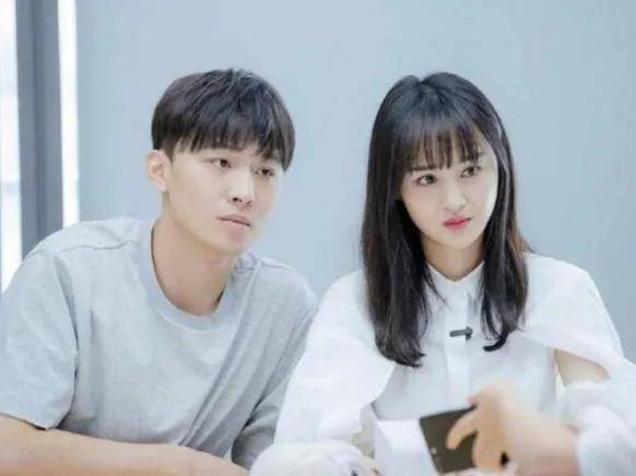 郑爽退圈三年,分分合合恋情饱受争议.