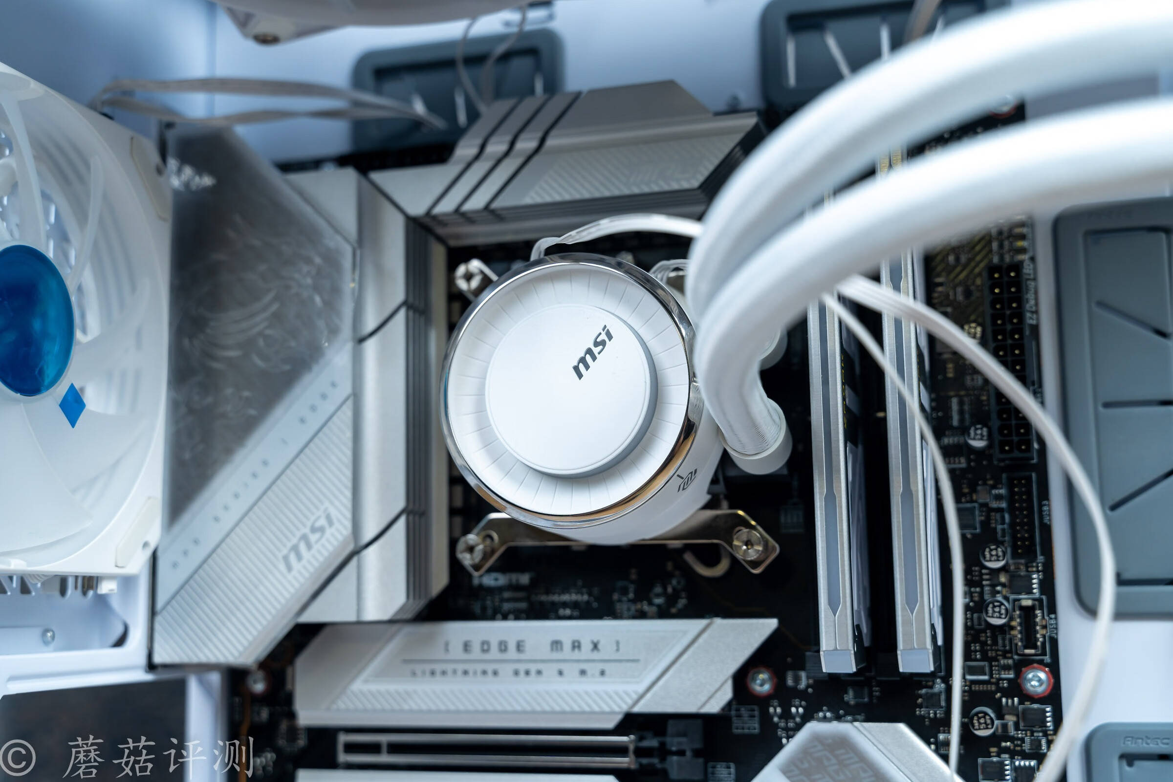 功率充足,轻松应付多张4090显卡,长城猎金(hunters)n17金牌全模组电源