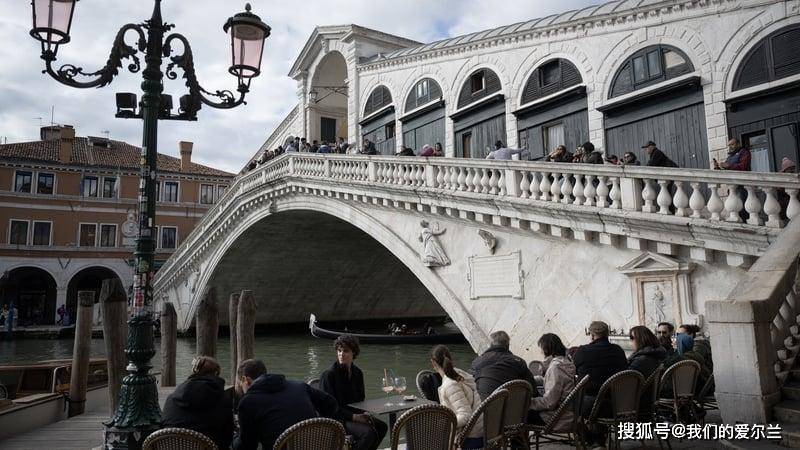   从今天开始，为期一天的威尼斯之旅将收取城市入场费，未能支付的最高罚款为300欧元。 