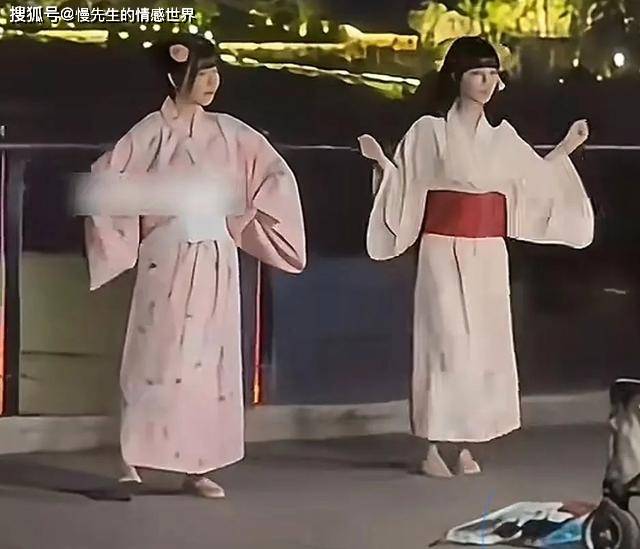 原创            重庆2女孩穿和服跳舞，大爷大妈谴责他们后，被网友指责多管闲事