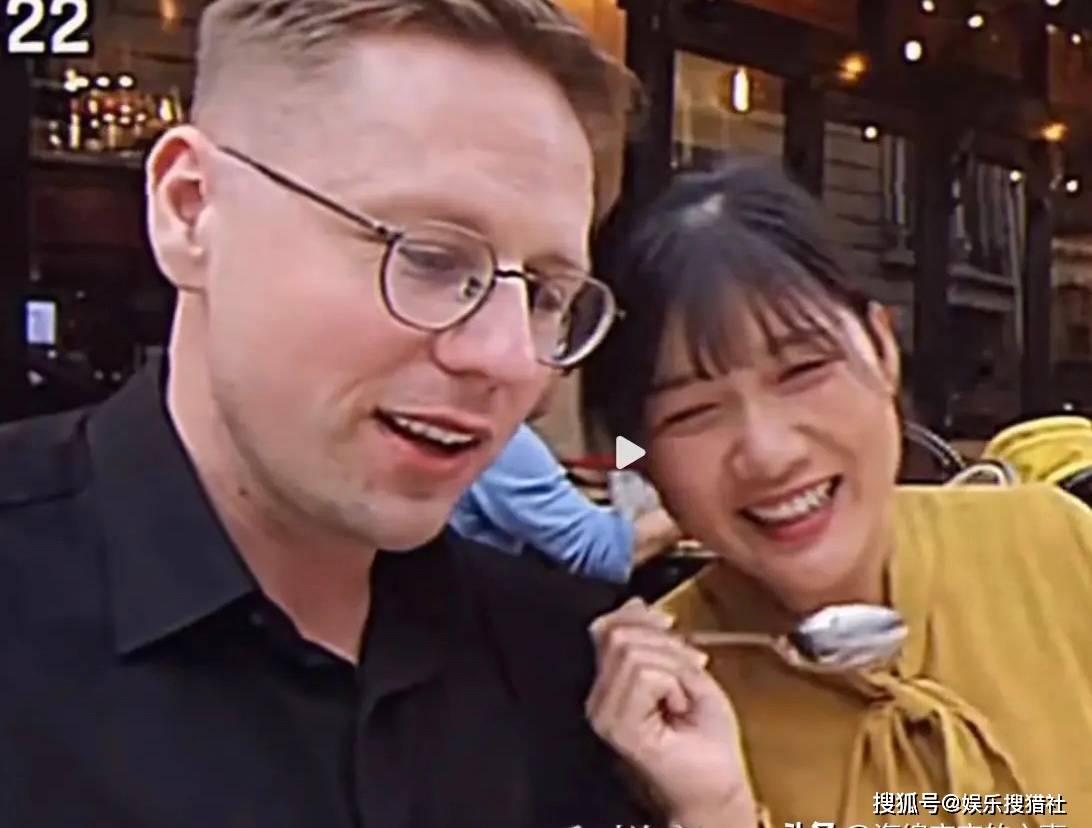 朱莉发视频谈结束自己和阿福的12年婚姻