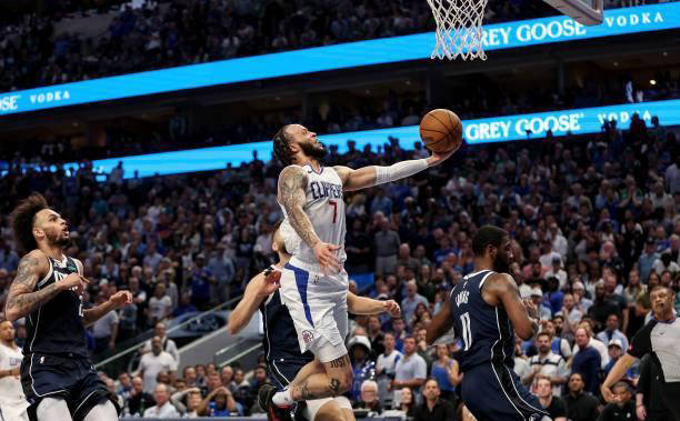 快船侧翼大将科菲:进攻稳健防守可靠