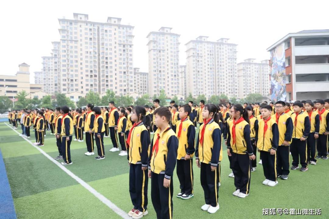 霍山文峰小学成功举办防震减灾知识讲座与演练活动