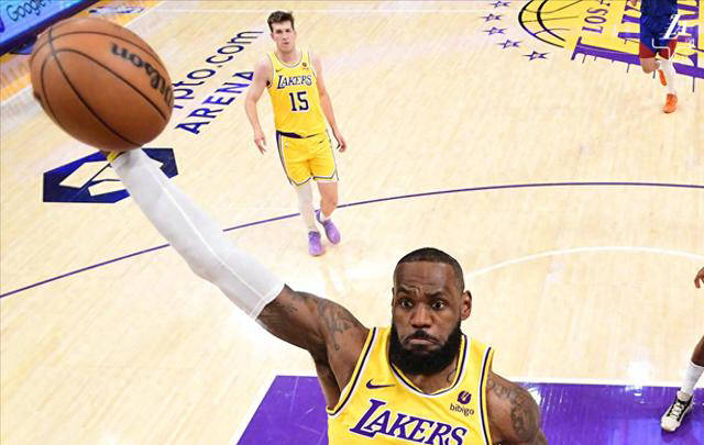 湖人遗憾出局,穆雷力挫詹姆斯,掘金晋级关键在哪?欧文