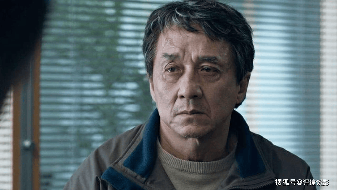 成龙回应白发造型,影迷莫名心酸,为什么大家不想看到成龙变老?