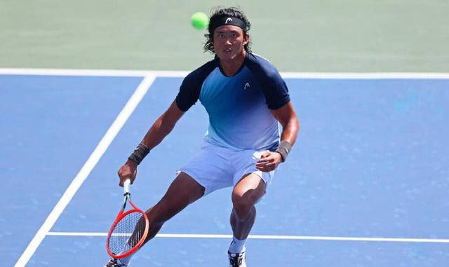 中国网球双选手在2024年马德里大师赛连续遭遇挫折