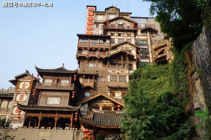 重庆旅游3天2夜跟团价格?熬夜总结!去重庆必去景点有哪些?
