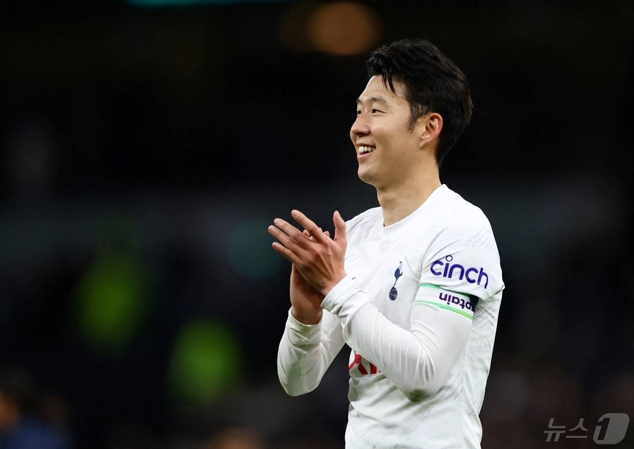 孙兴慜迎来英超第300次出场里程碑!首发迎战利物浦!