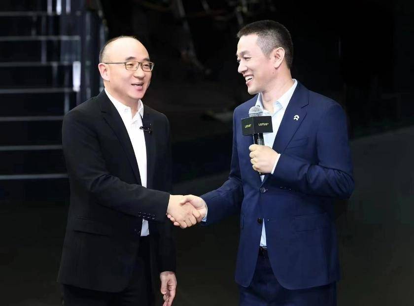 蔚来李斌:做不了车展最火的人,就做最忙的人