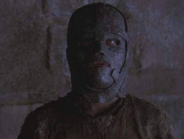 法国神秘"铁面人",被囚禁34年,无人看到其长相身份至今仍是谜