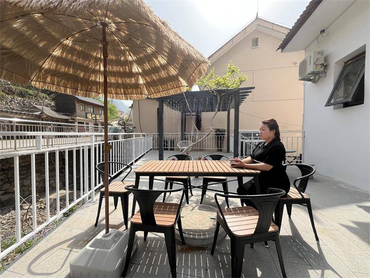 天津蓟县九山顶东篱雅舍民宿,5间房能住12人,整院400平2800起包3餐!