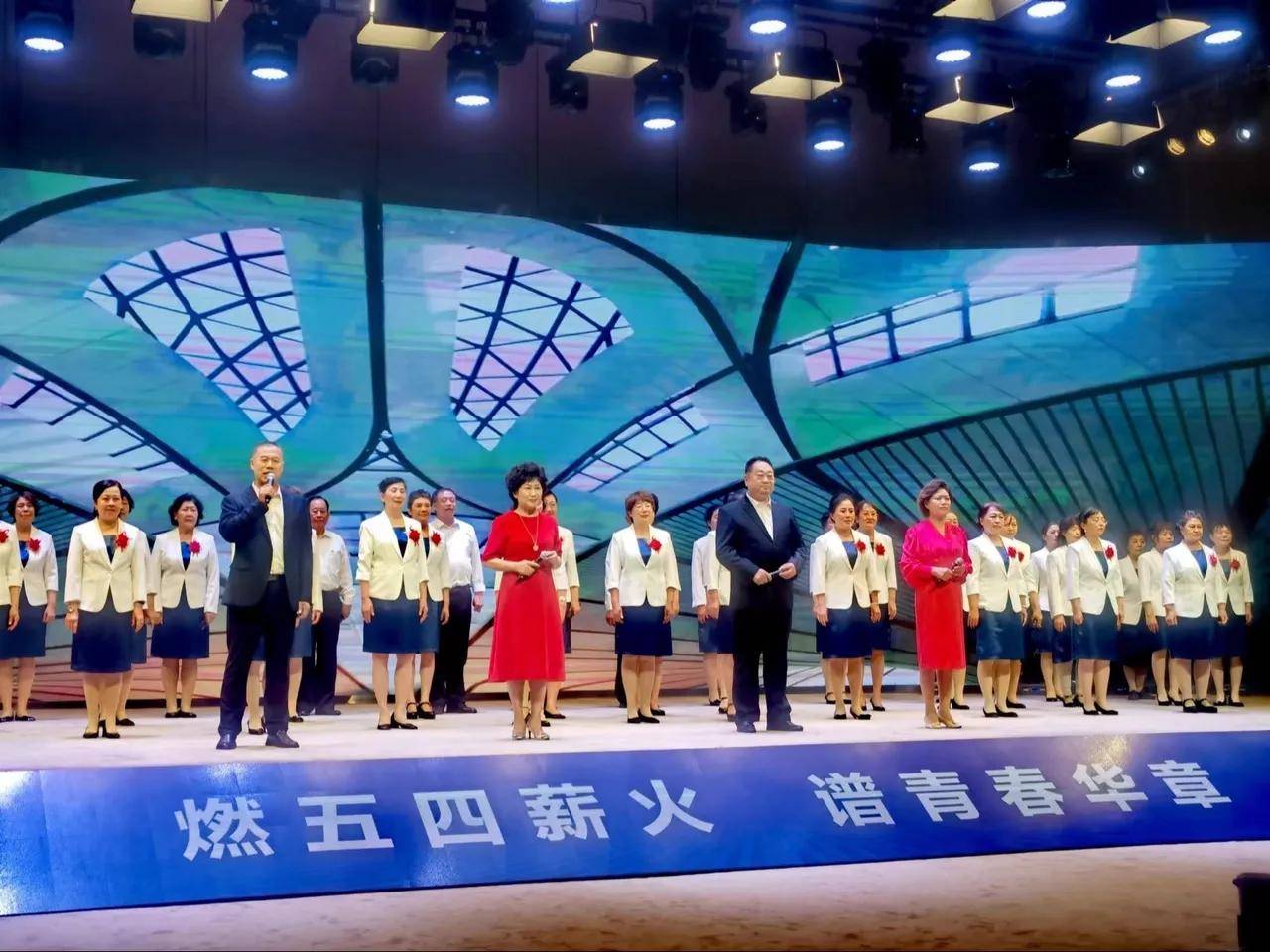 安育中诗歌作品朗诵