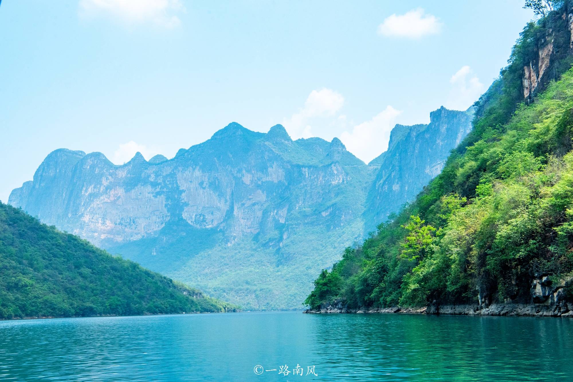 贵州有个神秘黔西南,空气好景色美,还盛产黄金